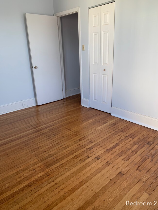 1015 Dekalb Street Unit 3