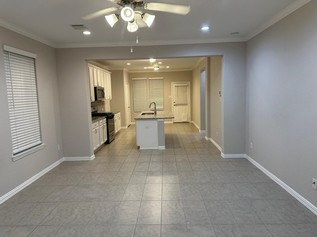 Photo - 2209 Windy Grove Dr