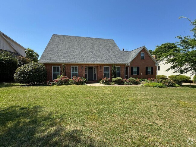 Building Photo - Pensacola - Inverness - 3 bedroom, 2 bathroom Rental