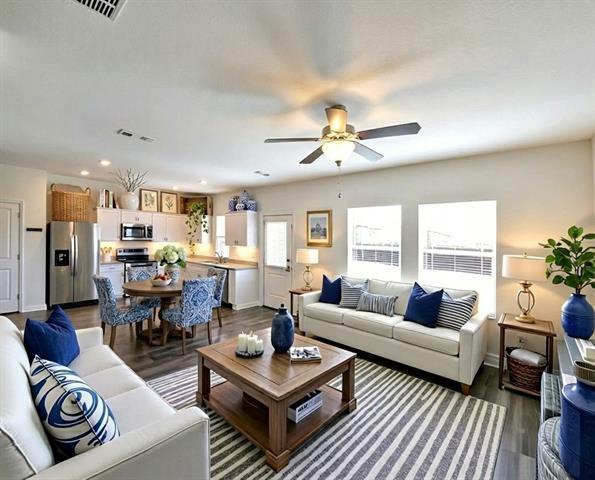 Photo - 6114 Harrah Ln