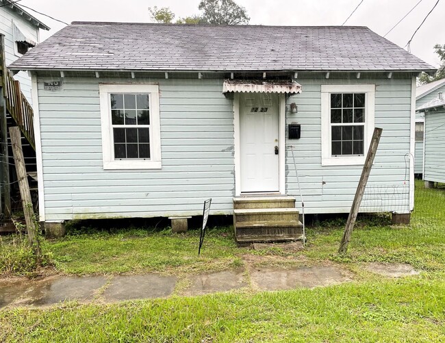 Photo - 1223 Long Ave House
