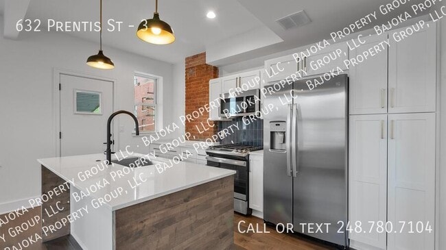Photo - 632 Prentis St Unit 3