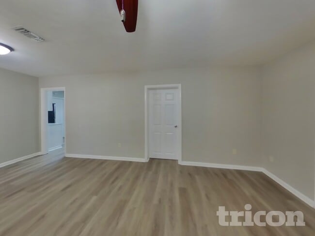 Photo - 1332 W Hartley Cir