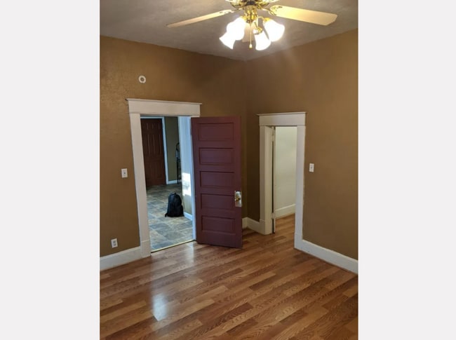 Photo - Charming 3-Bedroom Home in Pittsburg – Pet Friendly!