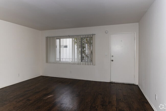 1BR, 1BA