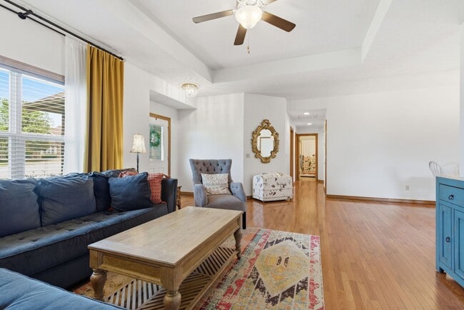 Photo - 3 Bedroom | 2 Bathroom | 2 Car Garage| Ozark MO | Fireplace | Separate Green House/Office | Fence...