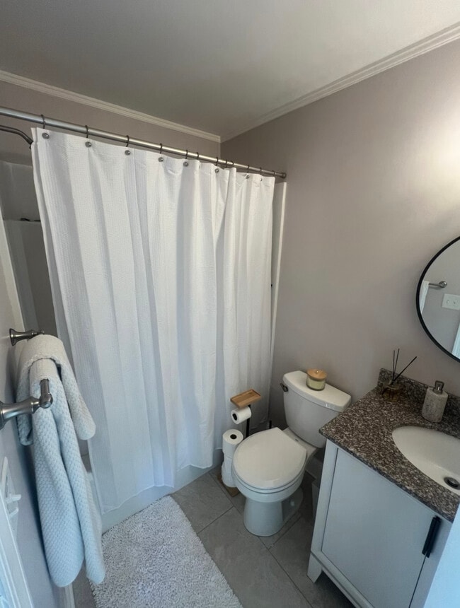 Photo - 937 Huntwood Ln