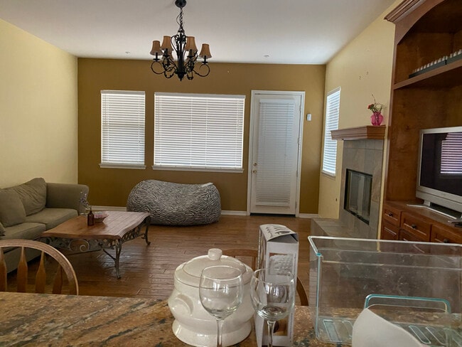 Photo - 1 S La Salle St