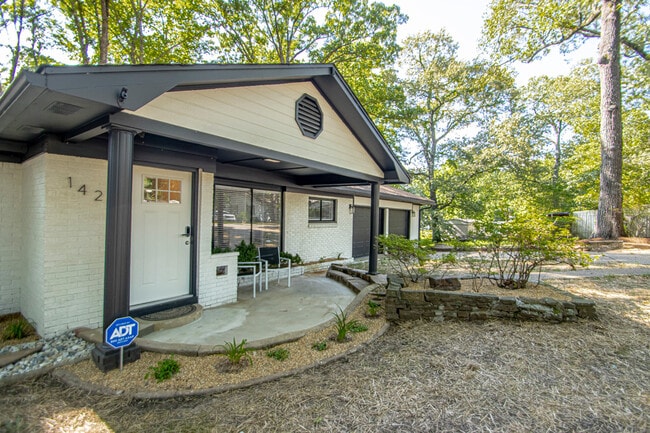 Building Photo - 1425 Southeastern Ave Rental