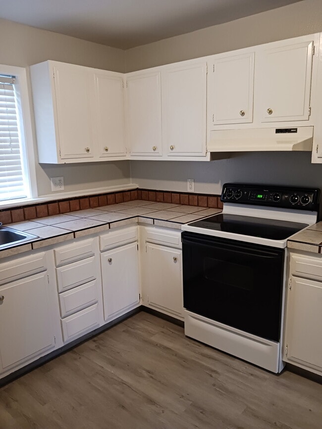 Photo - 1832 Dare Ave Unit 2