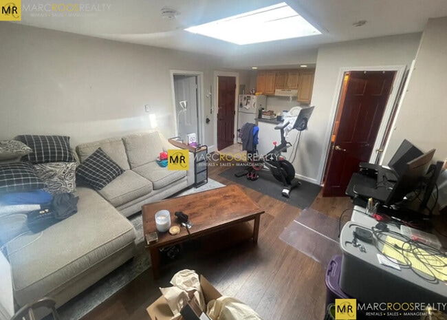 Photo - 233 Newbury St Unit 4R##