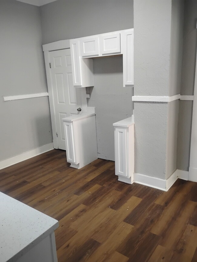 Photo - 1105 Azalia St