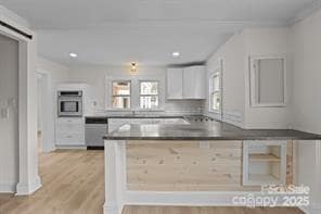 Photo - 765 N Church St