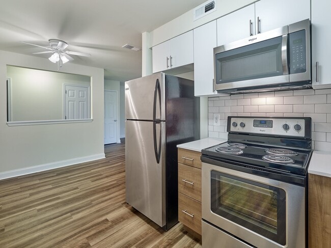 Upgraded Kitchen Finishes - Phoenix View Apartments