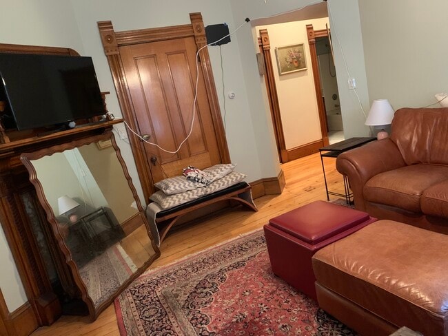 Photo - 388 Meridian St Unit #2