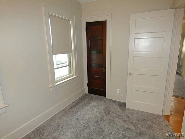 Building Photo - 135 Park St