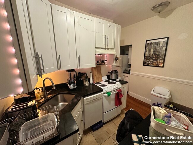 Photo - 65 Burbank St Unit 18