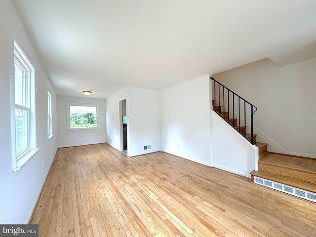 Photo - 5700 Fenwick Dr