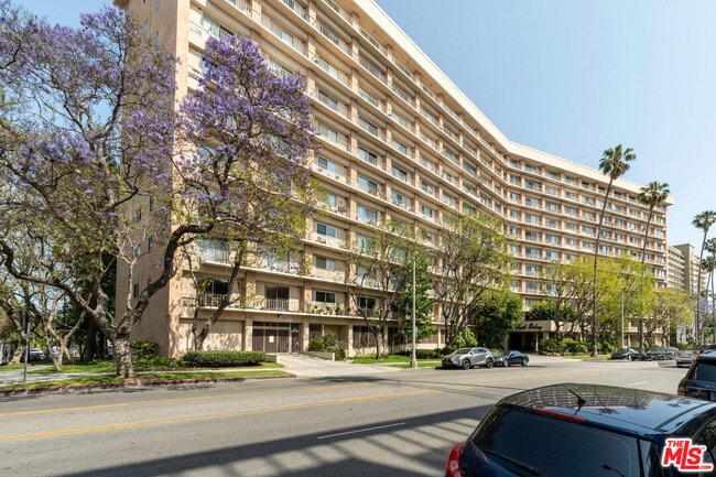 Photo - 100 S Doheny Dr Unidad 1014 Rental