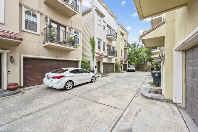 Building Photo - 5405 Kansas St Rental