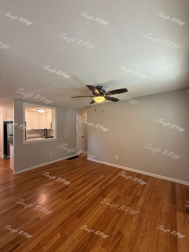 Photo - 18106 19th St N