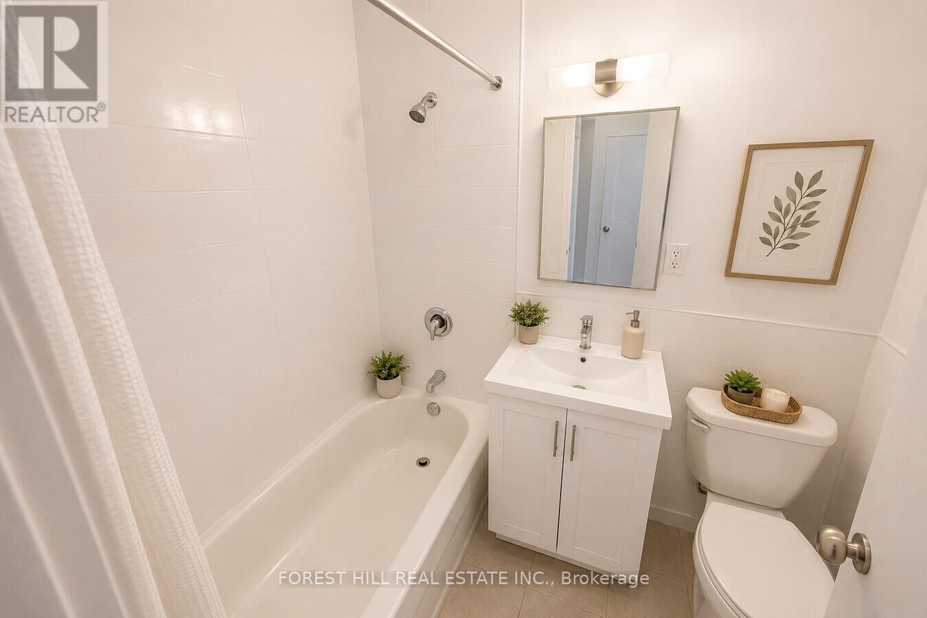 Photo - 104 Goodwood Park Ct