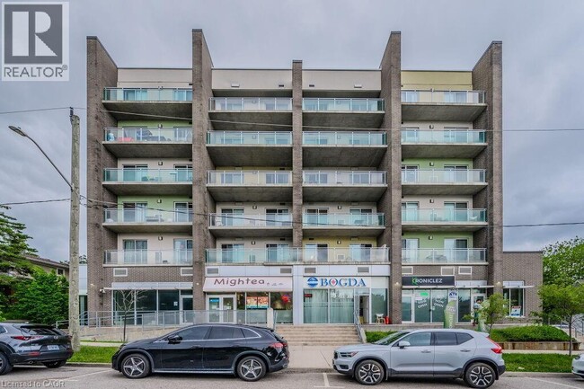 Photo - 62 Balsam St Unit B206