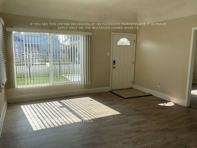 Photo - 1905 E Palmer St