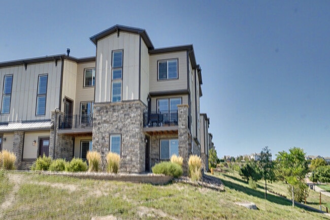Building Photo - 1530 Castle Creek Cir