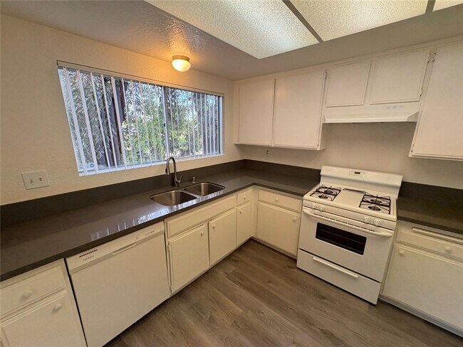 3210 Orange Ave Unit 22