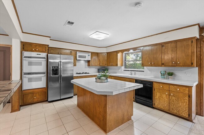 Photo - 5314 Manor Creek Ln