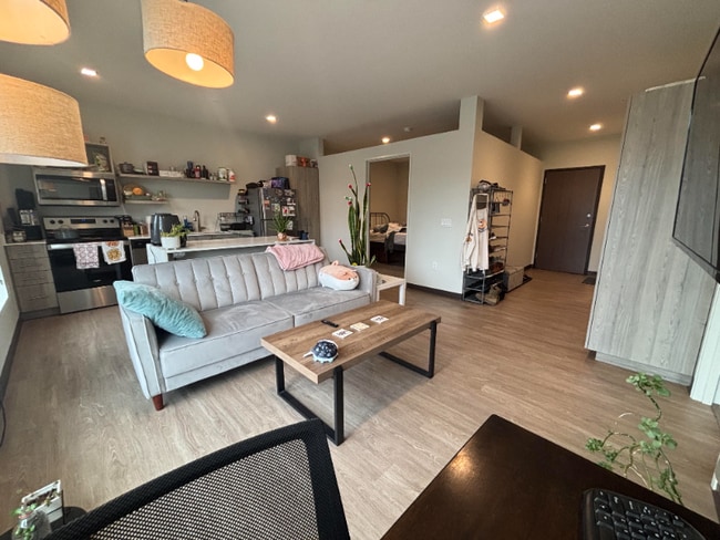 Photo - 9150 W Watertown Plank Rd Unidad 224