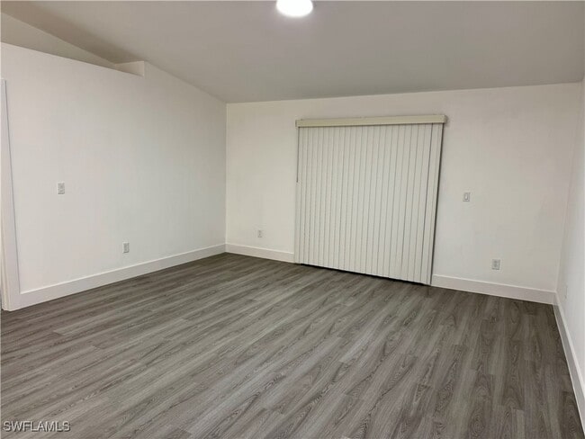 Photo - 6016 Lacota Ave