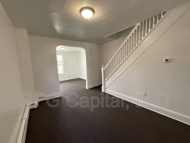 141 Stevens Ave