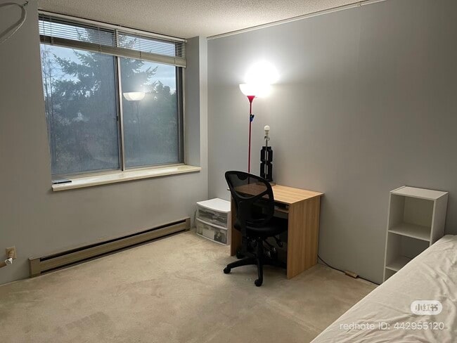 Photo - 4540 8th Ave NE Unit 502