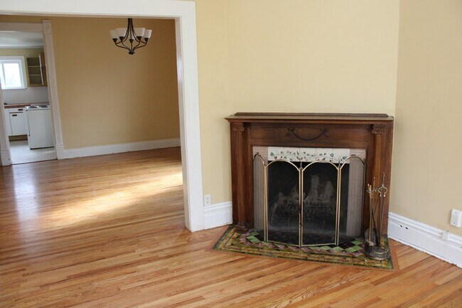 Photo - 324 E 7th Ave