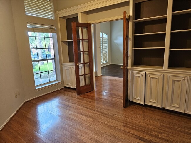 Photo - 6930 Shady Ln