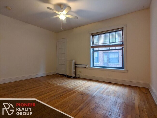 Photo - 2882 N Clark St Unit 1