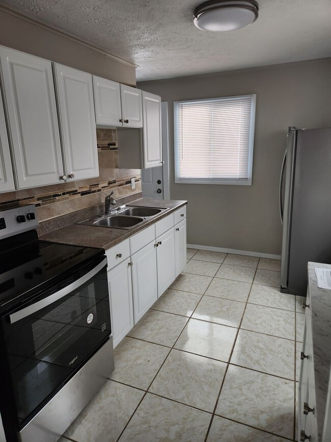 Photo - Newly Remodeled 2/1