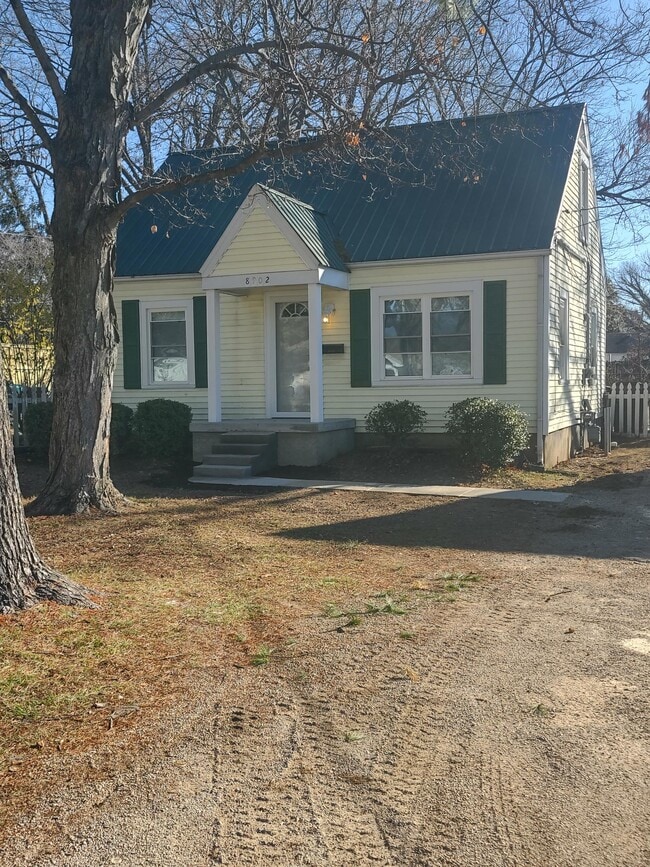 Building Photo - 8902 Prospect St