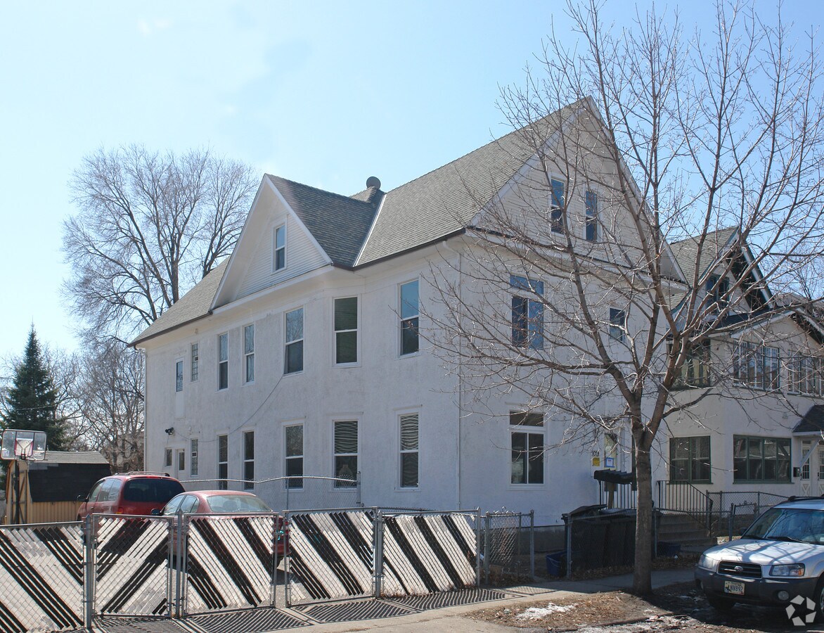 Photo - 1019 E 21st St