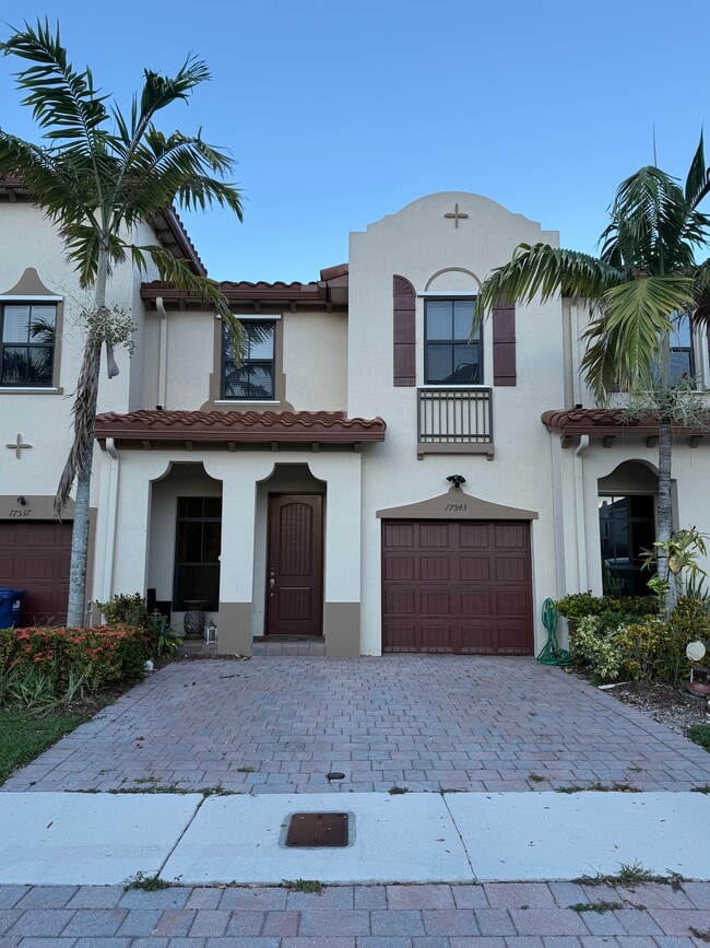 Building Photo - 17543 SW 153rd Path Rental