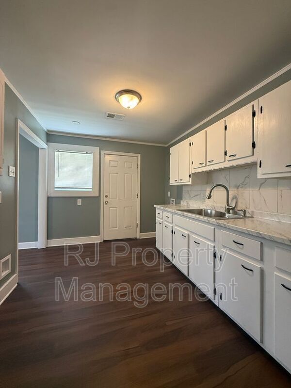 Photo - 3613 Ladue St