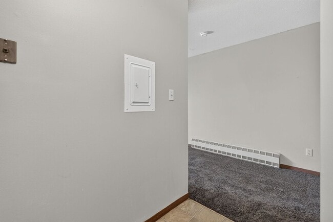 Photo - Willow Knolls Apartments