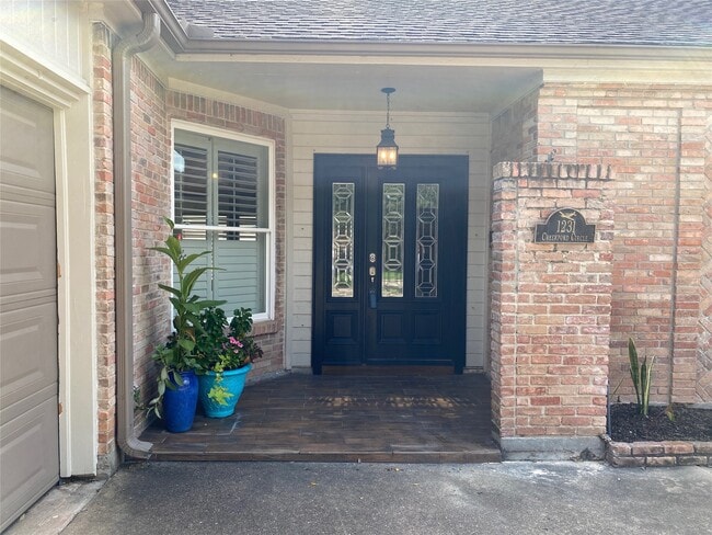 Photo - 1231 Creekford Cir