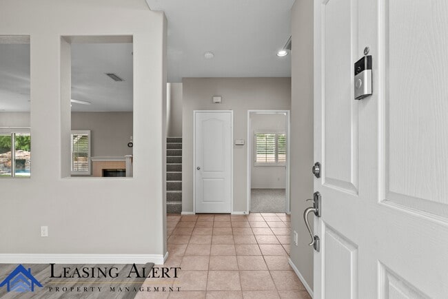 Photo - 28475 Nicholas Cir