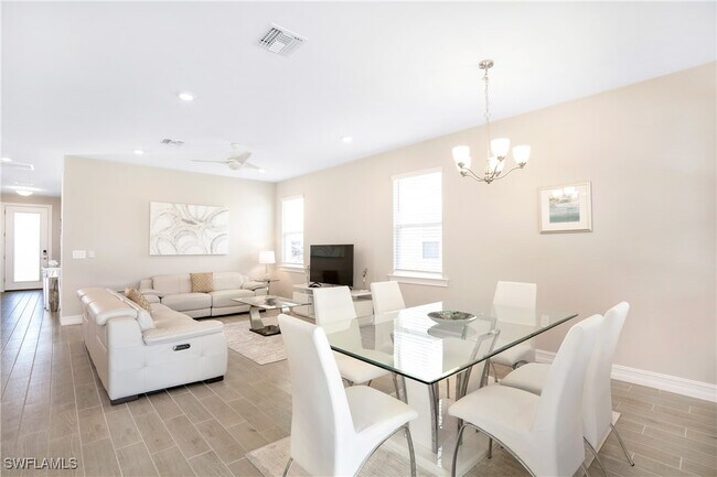 Photo - 14541 Stern Wy.