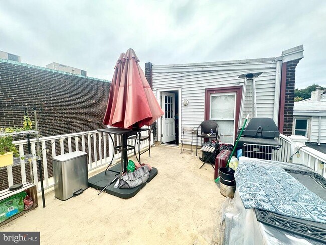 Photo - 4327 Main St Unidad 3