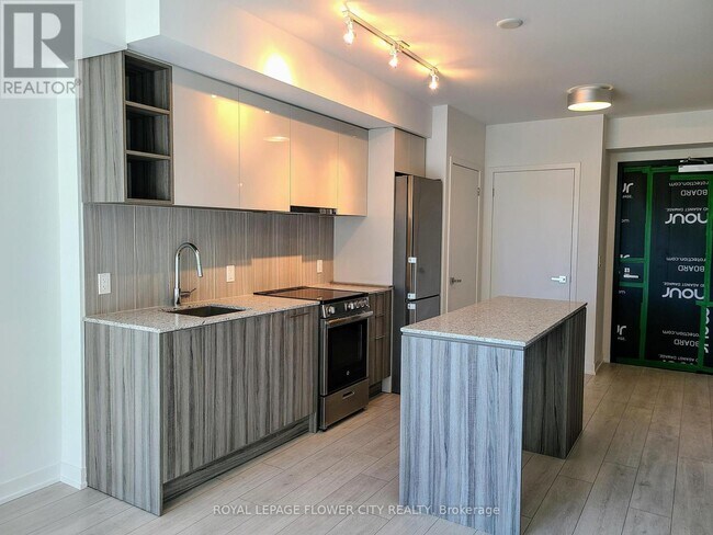 Photo - 31 Tippett Rd Unit 262