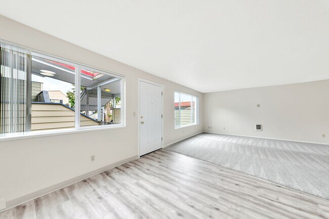 Photo - Kalani Gardens